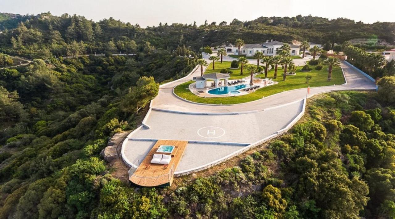 Crown Royal Luxury Estates *