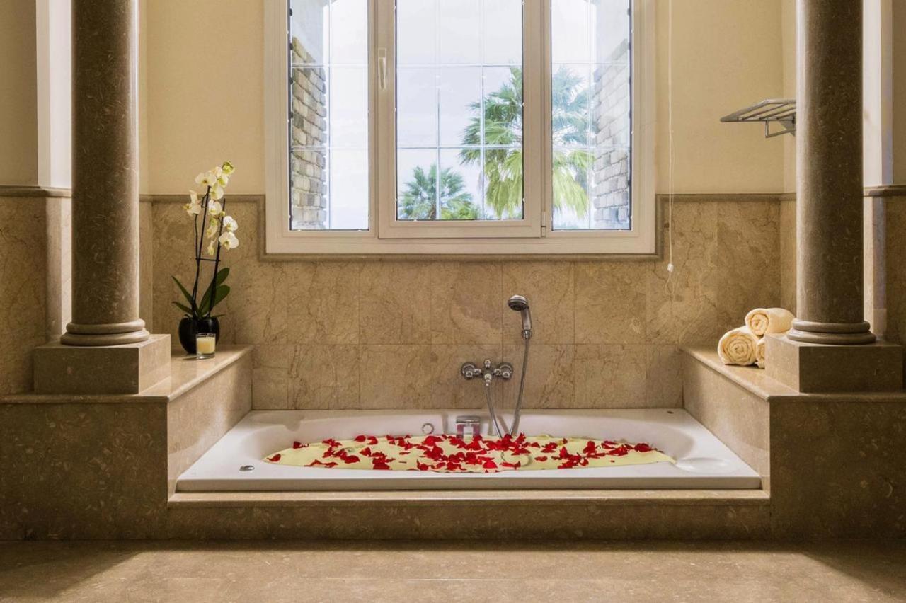 Crown Royal Luxury Estates Villa *